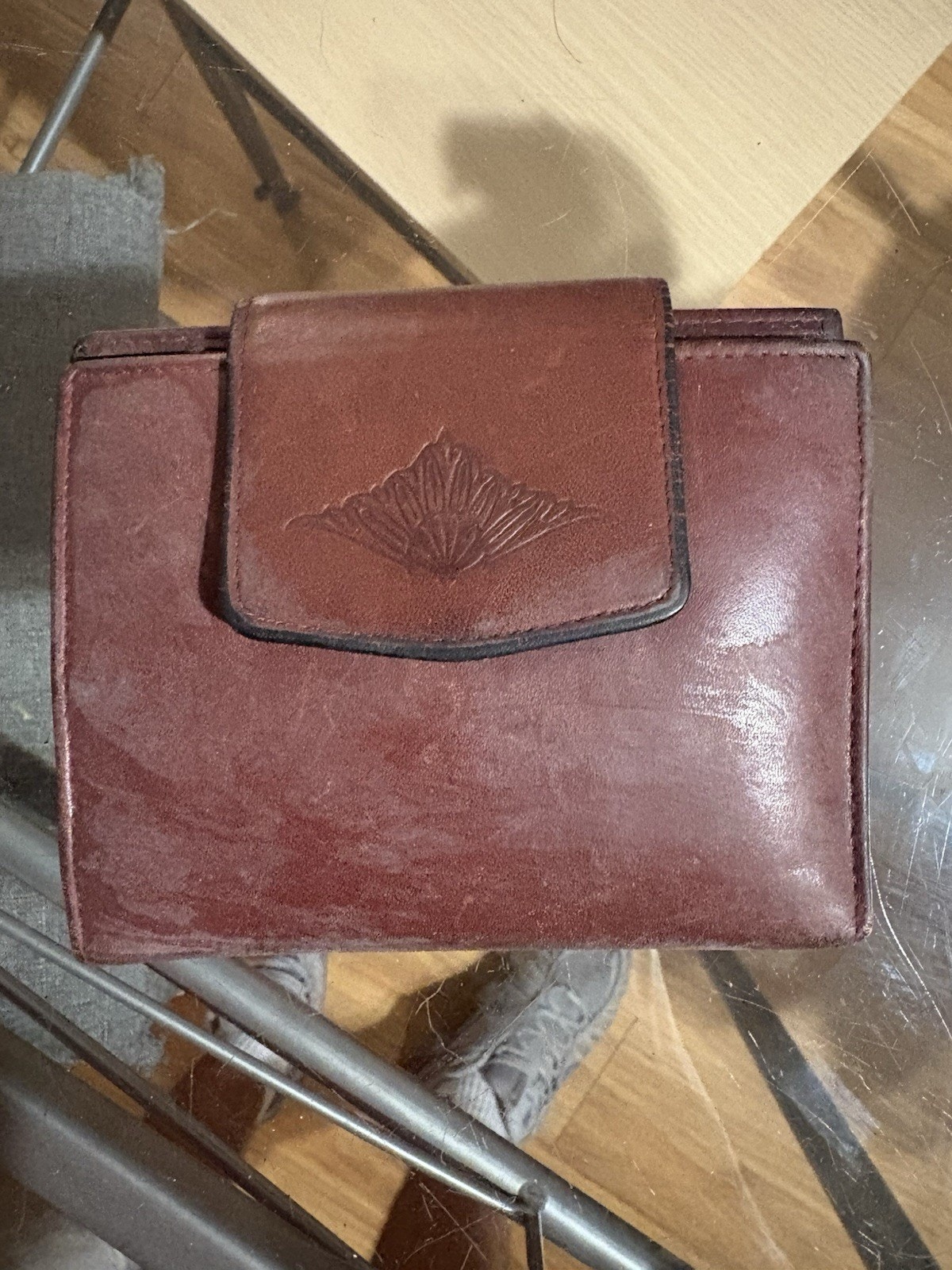 Buxton Top Grain Cowhide Leather Bifold Wallet Burgundy Vintage